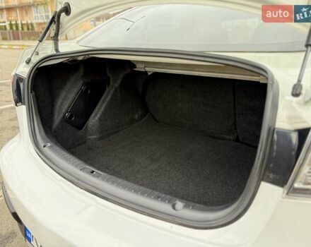 Білий Мазда 3, об'ємом двигуна 1.6 л та пробігом 170 тис. км за 9200 $, фото 29 на Automoto.ua