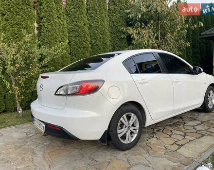 Мазда 3 2010 в Самборе на Automoto.ua Белый Мазда 3, объемом двигателя 1.6 л и пробегом 132 тыс. км за 7200 $, фото 3 на Automoto.ua
