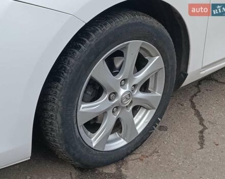 Білий Мазда 3, об'ємом двигуна 1.6 л та пробігом 130 тис. км за 7790 $, фото 4 на Automoto.ua