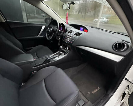 Белый Мазда 3, объемом двигателя 2.5 л и пробегом 187 тыс. км за 8500 $, фото 27 на Automoto.ua