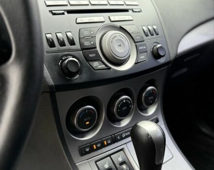 Белый Мазда 3, объемом двигателя 1.6 л и пробегом 170 тыс. км за 8750 $, фото 17 на Automoto.ua