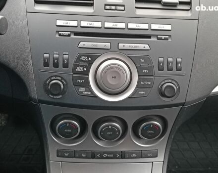 Білий Мазда 3, об'ємом двигуна 1.6 л та пробігом 130 тис. км за 7790 $, фото 27 на Automoto.ua