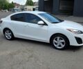Белый Мазда 3, объемом двигателя 2 л и пробегом 200 тыс. км за 7800 $, фото 1 на Automoto.ua