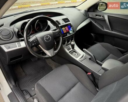 Білий Мазда 3, об'ємом двигуна 1.6 л та пробігом 170 тис. км за 9200 $, фото 17 на Automoto.ua