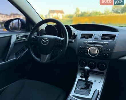 Белый Мазда 3, объемом двигателя 1.6 л и пробегом 220 тыс. км за 8950 $, фото 23 на Automoto.ua