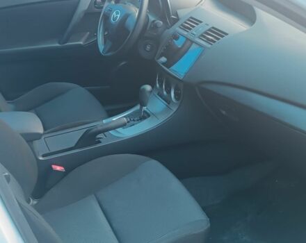 Белый Мазда 3, объемом двигателя 2 л и пробегом 137 тыс. км за 6499 $, фото 15 на Automoto.ua