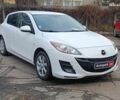 Білий Мазда 3, об'ємом двигуна 1.6 л та пробігом 130 тис. км за 7790 $, фото 2 на Automoto.ua