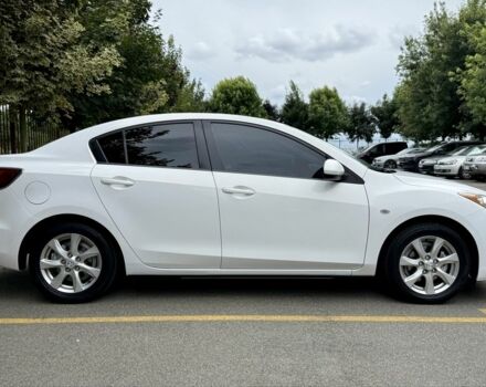 Белый Мазда 3, объемом двигателя 1.6 л и пробегом 170 тыс. км за 8750 $, фото 6 на Automoto.ua
