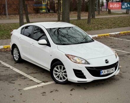 Білий Мазда 3, об'ємом двигуна 1.6 л та пробігом 170 тис. км за 9200 $, фото 8 на Automoto.ua