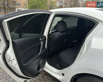 Белый Мазда 3, объемом двигателя 2.5 л и пробегом 187 тыс. км за 8500 $, фото 24 на Automoto.ua