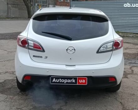 Білий Мазда 3, об'ємом двигуна 1.6 л та пробігом 130 тис. км за 7790 $, фото 8 на Automoto.ua