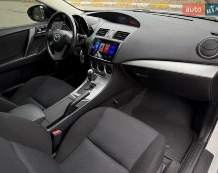 Білий Мазда 3, об'ємом двигуна 1.6 л та пробігом 170 тис. км за 9200 $, фото 20 на Automoto.ua