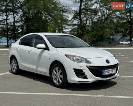 Белый Мазда 3, объемом двигателя 1.6 л и пробегом 180 тыс. км за 9350 $, фото 1 на Automoto.ua