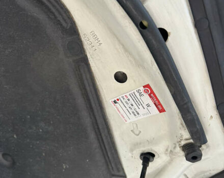 Белый Мазда 3, объемом двигателя 1.6 л и пробегом 180 тыс. км за 9350 $, фото 77 на Automoto.ua