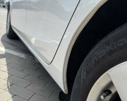 Белый Мазда 3, объемом двигателя 1.6 л и пробегом 180 тыс. км за 9350 $, фото 32 на Automoto.ua