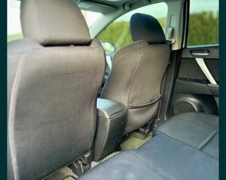 Белый Мазда 3, объемом двигателя 2.5 л и пробегом 280 тыс. км за 7000 $, фото 3 на Automoto.ua