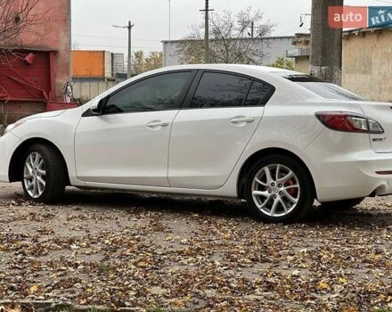 Белый Мазда 3, объемом двигателя 2 л и пробегом 200 тыс. км за 7900 $, фото 17 на Automoto.ua