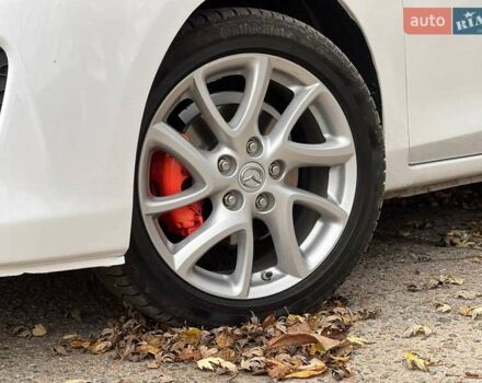 Белый Мазда 3, объемом двигателя 2 л и пробегом 200 тыс. км за 7900 $, фото 15 на Automoto.ua