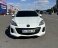 Белый Мазда 3, объемом двигателя 2 л и пробегом 155 тыс. км за 8500 $, фото 1 на Automoto.ua