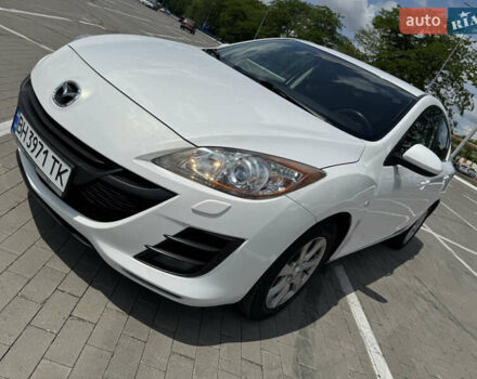 Белый Мазда 3, объемом двигателя 1.6 л и пробегом 180 тыс. км за 9350 $, фото 89 на Automoto.ua