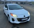 Белый Мазда 3, объемом двигателя 2 л и пробегом 177 тыс. км за 7500 $, фото 1 на Automoto.ua