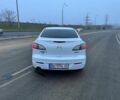 Белый Мазда 3, объемом двигателя 2 л и пробегом 177 тыс. км за 7500 $, фото 4 на Automoto.ua