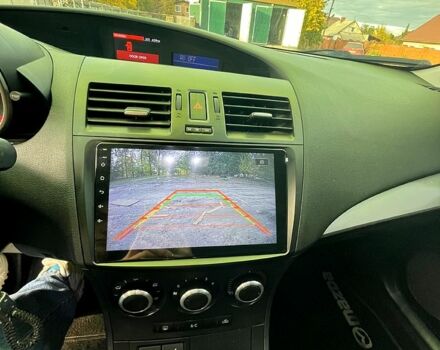 Белый Мазда 3, объемом двигателя 2 л и пробегом 200 тыс. км за 7500 $, фото 6 на Automoto.ua