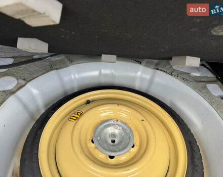 Белый Мазда 3, объемом двигателя 1.6 л и пробегом 180 тыс. км за 9350 $, фото 30 на Automoto.ua