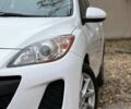 Белый Мазда 3, объемом двигателя 2 л и пробегом 200 тыс. км за 7900 $, фото 2 на Automoto.ua