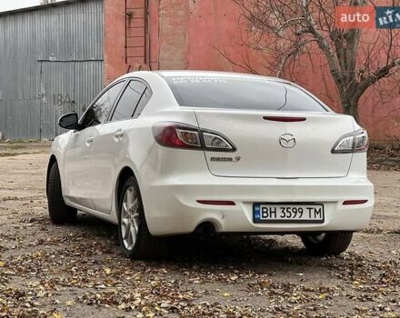 Белый Мазда 3, объемом двигателя 2 л и пробегом 200 тыс. км за 7900 $, фото 7 на Automoto.ua