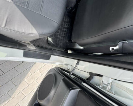 Белый Мазда 3, объемом двигателя 1.6 л и пробегом 180 тыс. км за 9350 $, фото 46 на Automoto.ua