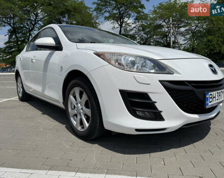 Белый Мазда 3, объемом двигателя 1.6 л и пробегом 180 тыс. км за 9350 $, фото 11 на Automoto.ua