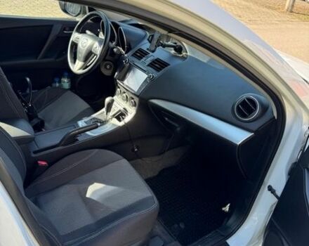 Білий Мазда 3, об'ємом двигуна 1.6 л та пробігом 40 тис. км за 9800 $, фото 8 на Automoto.ua