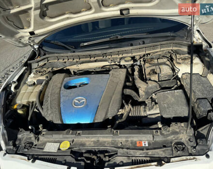 Білий Мазда 3, об'ємом двигуна 2 л та пробігом 208 тис. км за 8300 $, фото 19 на Automoto.ua
