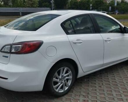 Белый Мазда 3, объемом двигателя 2 л и пробегом 200 тыс. км за 7500 $, фото 4 на Automoto.ua