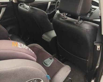 Белый Мазда 3, объемом двигателя 2 л и пробегом 252 тыс. км за 8300 $, фото 13 на Automoto.ua