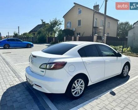 Білий Мазда 3, об'ємом двигуна 2 л та пробігом 186 тис. км за 8000 $, фото 2 на Automoto.ua