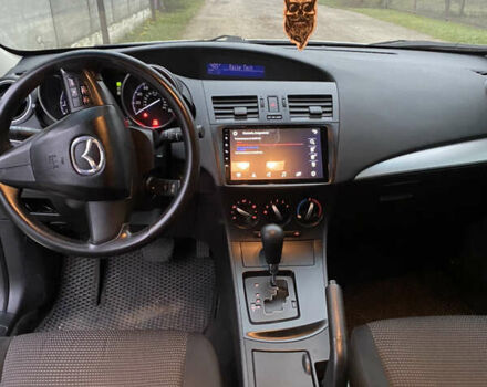 Белый Мазда 3, объемом двигателя 2 л и пробегом 158 тыс. км за 7600 $, фото 7 на Automoto.ua