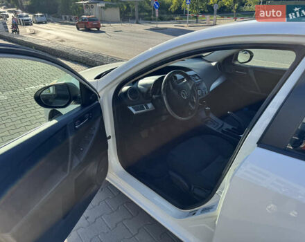 Білий Мазда 3, об'ємом двигуна 2 л та пробігом 208 тис. км за 8300 $, фото 16 на Automoto.ua