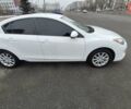Белый Мазда 3, объемом двигателя 2 л и пробегом 231 тыс. км за 8200 $, фото 2 на Automoto.ua