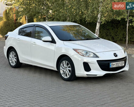 Белый Мазда 3, объемом двигателя 2 л и пробегом 165 тыс. км за 8000 $, фото 5 на Automoto.ua