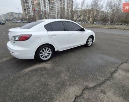 Белый Мазда 3, объемом двигателя 2 л и пробегом 231 тыс. км за 8200 $, фото 1 на Automoto.ua