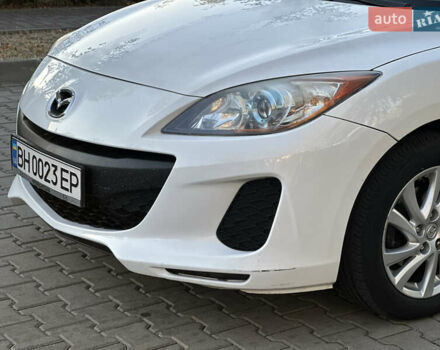 Белый Мазда 3, объемом двигателя 2 л и пробегом 165 тыс. км за 8000 $, фото 9 на Automoto.ua