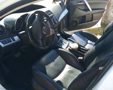Белый Мазда 3, объемом двигателя 2 л и пробегом 252 тыс. км за 8300 $, фото 5 на Automoto.ua