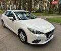 Белый Мазда 3, объемом двигателя 1.5 л и пробегом 165 тыс. км за 11000 $, фото 2 на Automoto.ua
