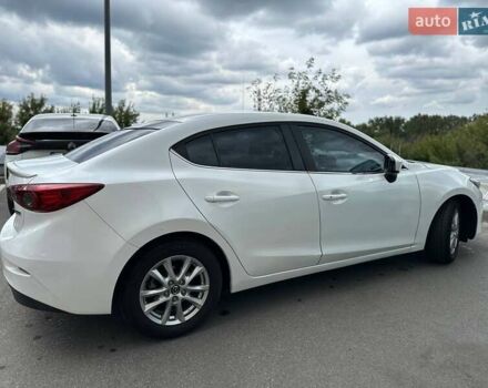 Білий Мазда 3, об'ємом двигуна 2 л та пробігом 136 тис. км за 9600 $, фото 3 на Automoto.ua