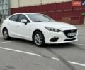 Белый Мазда 3, объемом двигателя 2 л и пробегом 312 тыс. км за 7800 $, фото 4 на Automoto.ua