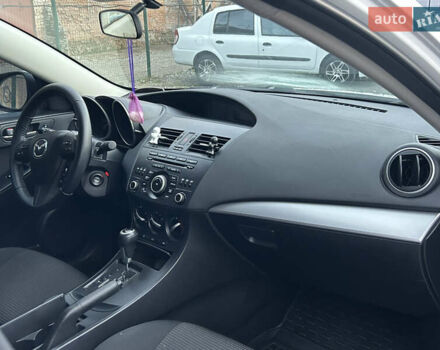 Мазда 3 2013 у Прилуках на Automoto.ua Білий Мазда 3, об'ємом двигуна 2 л та пробігом 215 тис. км за 7650 $, фото 14 на Automoto.ua