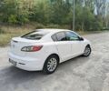 Белый Мазда 3, объемом двигателя 2 л и пробегом 220 тыс. км за 6032 $, фото 2 на Automoto.ua