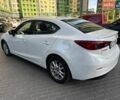 Белый Мазда 3, объемом двигателя 2 л и пробегом 312 тыс. км за 7200 $, фото 4 на Automoto.ua
